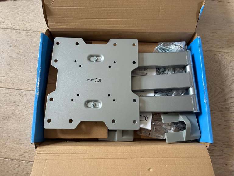 Adjustable TV Wall Mount Bracket – Silver