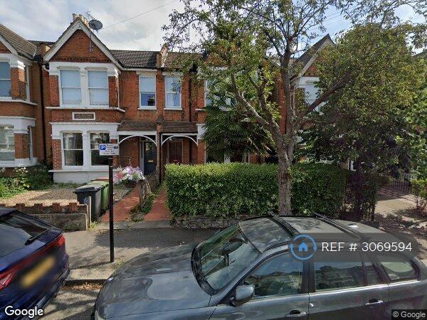 2 bedroom flat in Leytonstone, London, E11 (2 bed) (#3069594)