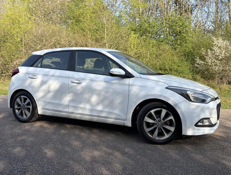 HYUNDAI I20 1.4 SE 2015