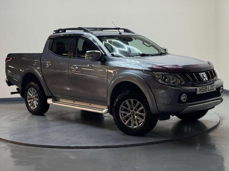 2019 Mitsubishi L200 2.4 L200 Barbarian DI-D 4WD Pickup Diesel Manual