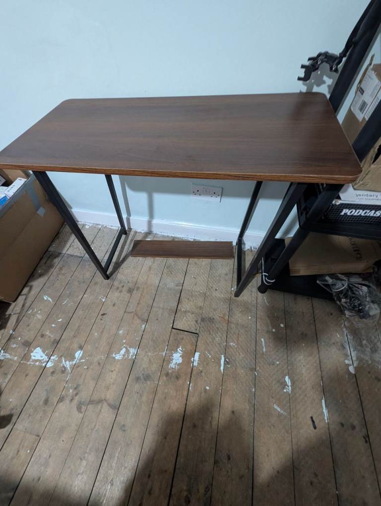  £10 Brown Wood Top, Good Condition