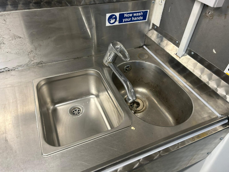 Catering trailer burger van mobile kitchen horsebox food truck equipment 