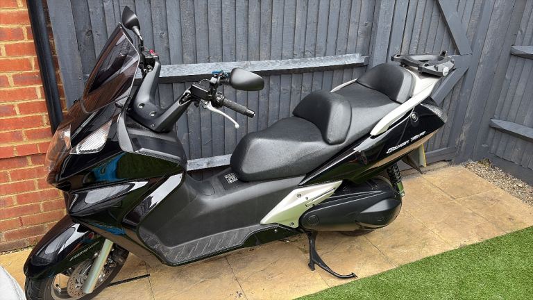 Honda silverwing 600 (not sh,tmax,bmw,aprilia,Yamaha)