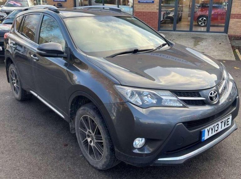 TOYOTA RAV4 2.2 D-CAT Invincible Auto 4WD Euro 5 5dr 2013