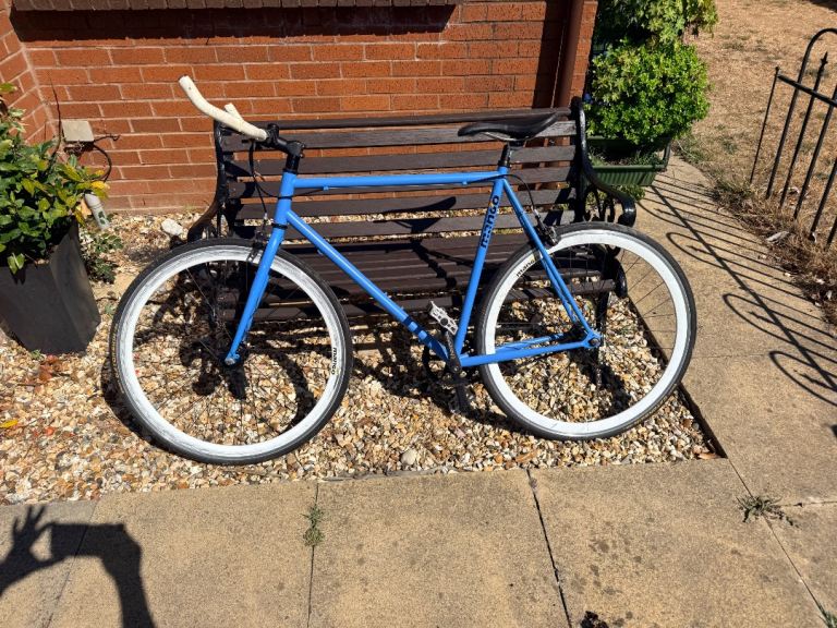 Blue Single Speed Road Bike – Good Condition