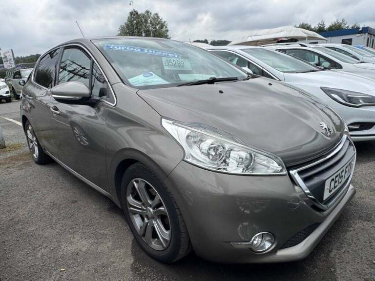 2015 Peugeot 208 1.6 e-HDi Allure 5dr HATCHBACK DIESEL Manual