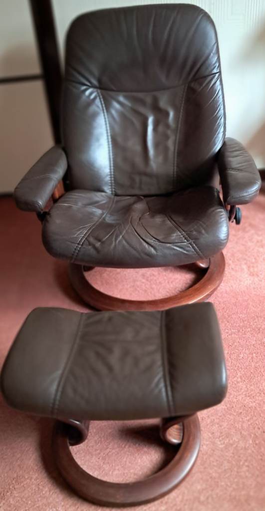 Ekornes Stressless Ambassador Large Recliner Chair & Footstool Classic Brown Leather Very Good Cond.