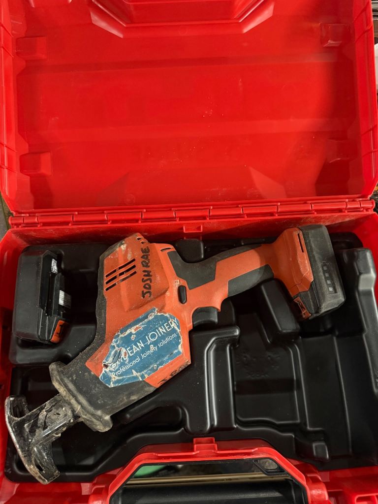 Hilti 12v recip 