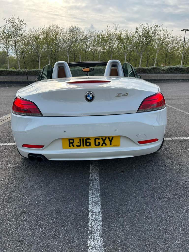 BMW, Z4, Convertible, 2016, Semi-Auto, 1997 (cc), 2 doors