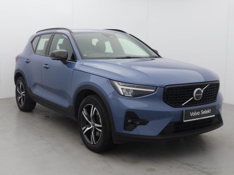 VOLVO XC40 2.0 B3P Plus Dark 5dr Auto