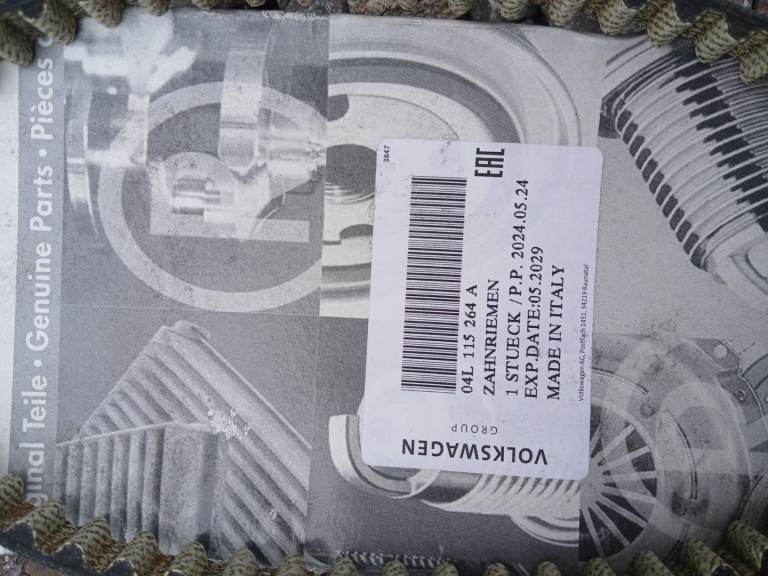 image for Vw transporter 2.0 diesel oil pump drive belt 