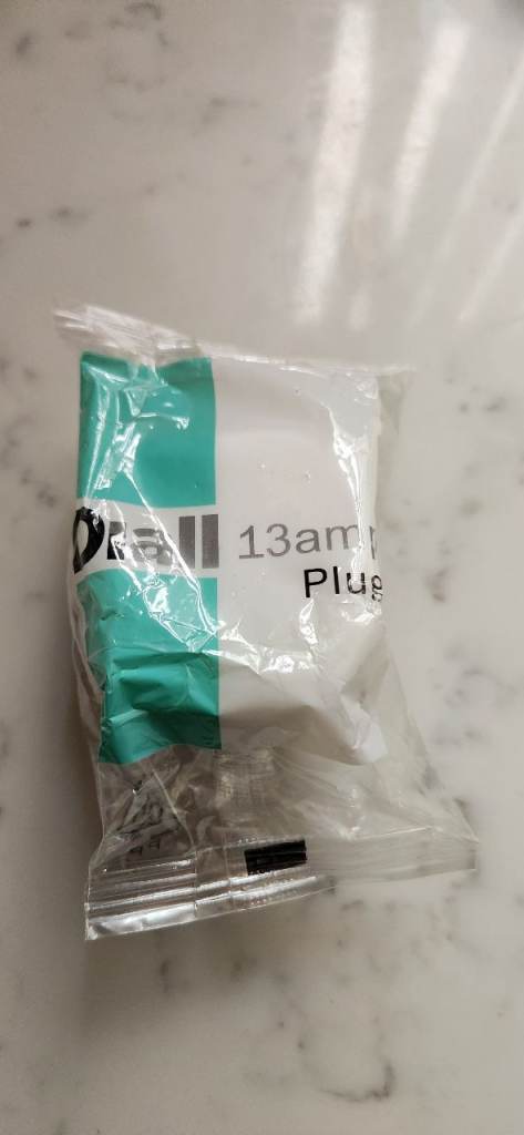 Diall 13amp Plug. 15 in total.