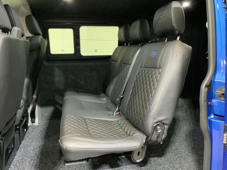 2024 Volkswagen Transporter 2.0 TDI Sportline Edition R Kombi Crew Van Diesel Manual