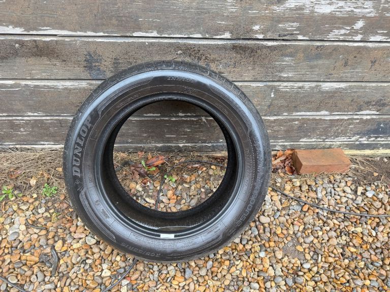 1 X Dunlop 205/55/16 tyre