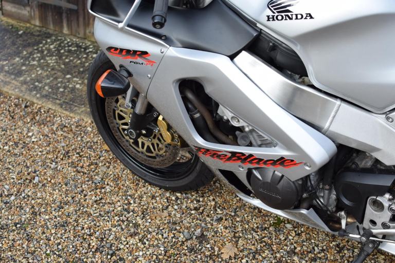 Honda CBR900RR-1 929 Fireblade (13500 miles) 2003 03 Reg *WITH VIDEO*