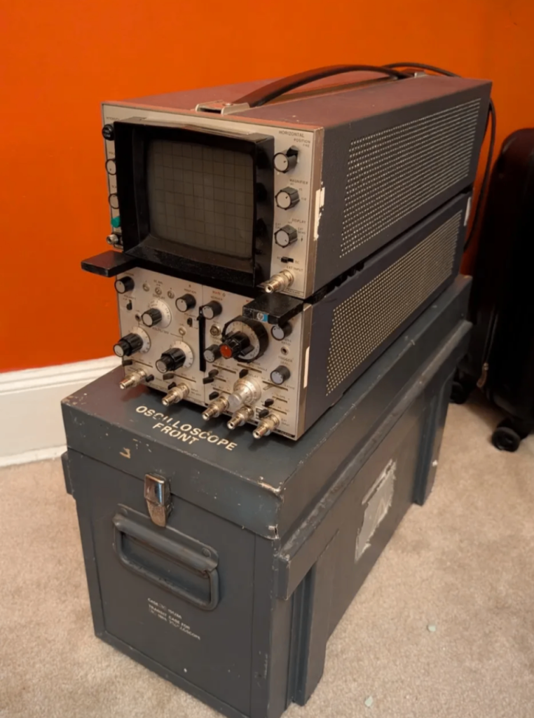 HP 180A Oscilloscope w/ 1801A Dual Channel Vertical Amplifier & 1821A + case