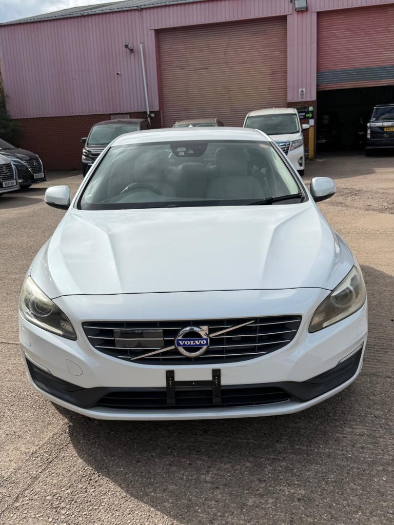 2015 Volvo S60 1.6 T4 Petrol saloon Petrol Automatic