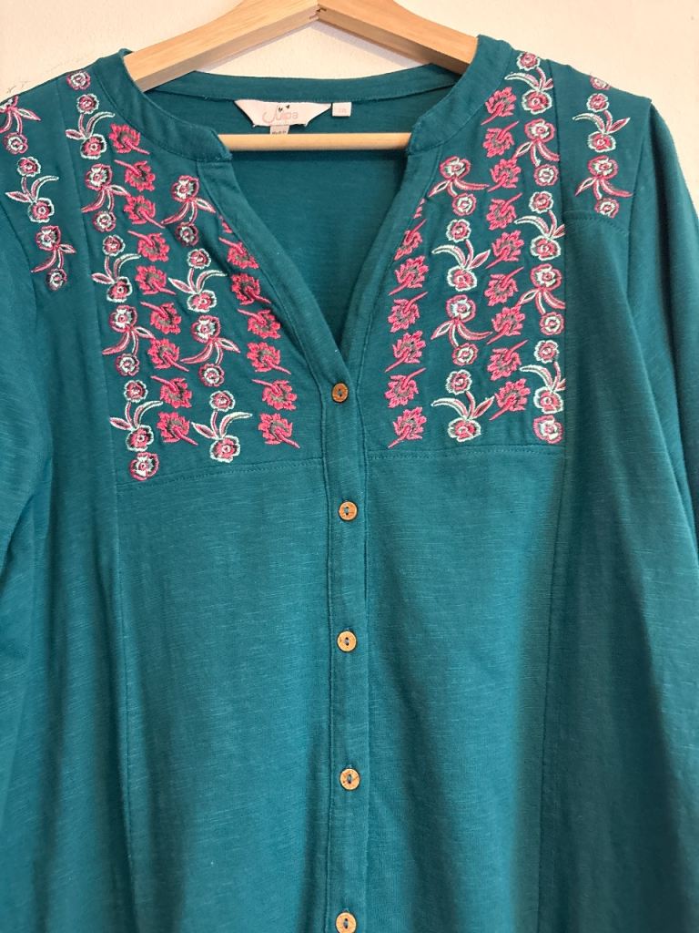 White Stuff Embroidered Teal Blouse – As Good As New
