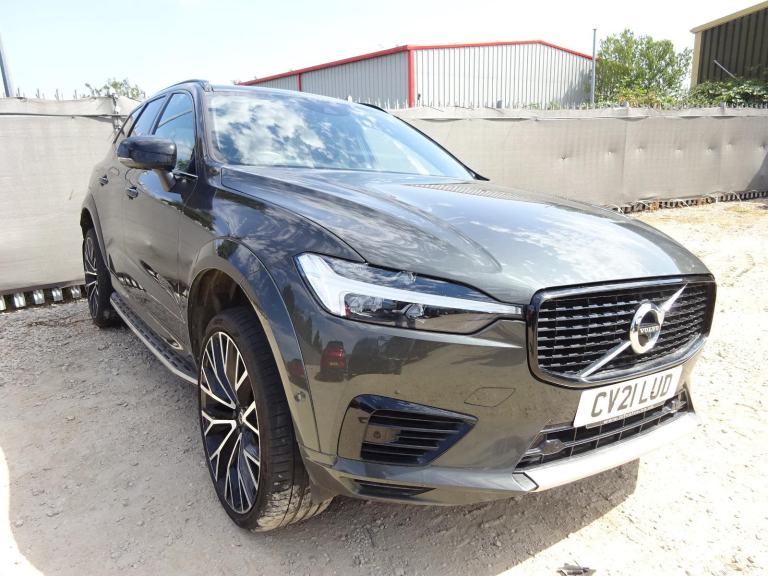 2021 21 REG VOLVO XC60 R-DESIGN PRO T8 RECHARGE AWD HYBRID AUTO DAMAGED SALVAGE