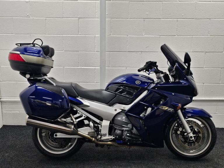YAMAHA FJR1300A ** FULL LUGGAGE - RADIATOR GUARD - DECEMBER 26 MOT **