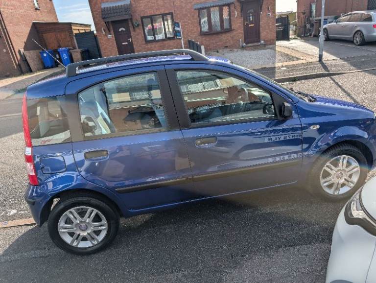 Fiat, PANDA, Hatchback, 2009, Semi-Auto / automatic, 1242 (cc), 5 doors, 54k Miles, 12 months MOT