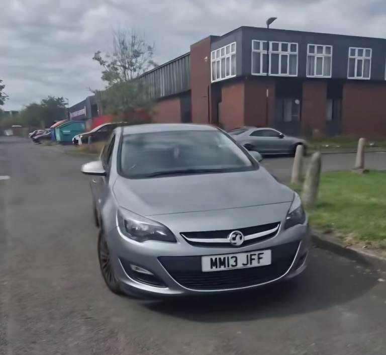 Vauxhall, ASTRA, Hatchback, 2013, Manual, 1398 (cc), 5 doors