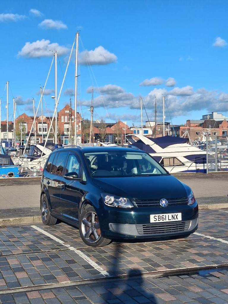 REDUCED - Volkswagen Touran 1.6 TDI, MPV, 2011, Manual, 1598 (cc), 5 doors