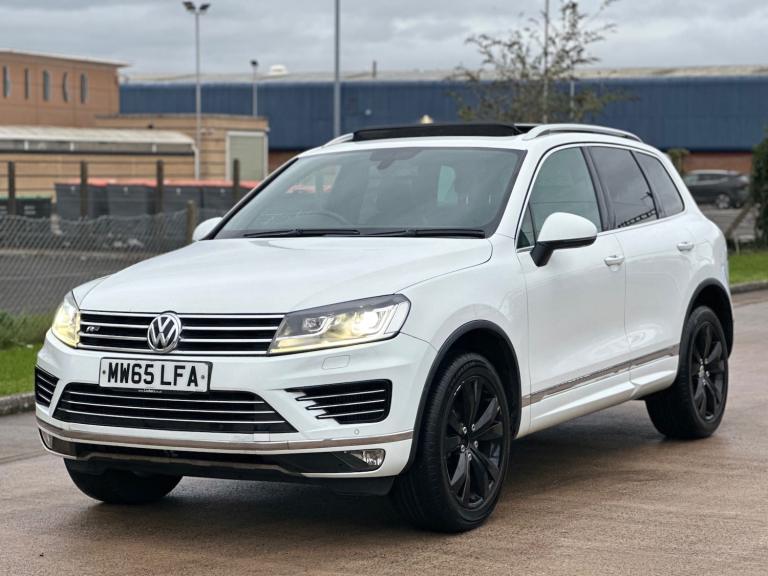 2015 Volkswagen Touareg 3.0 V6 TDI BlueMotion Tech 262 R-Line 5dr Tip Auto Euro 6 ESTATE Diesel A...