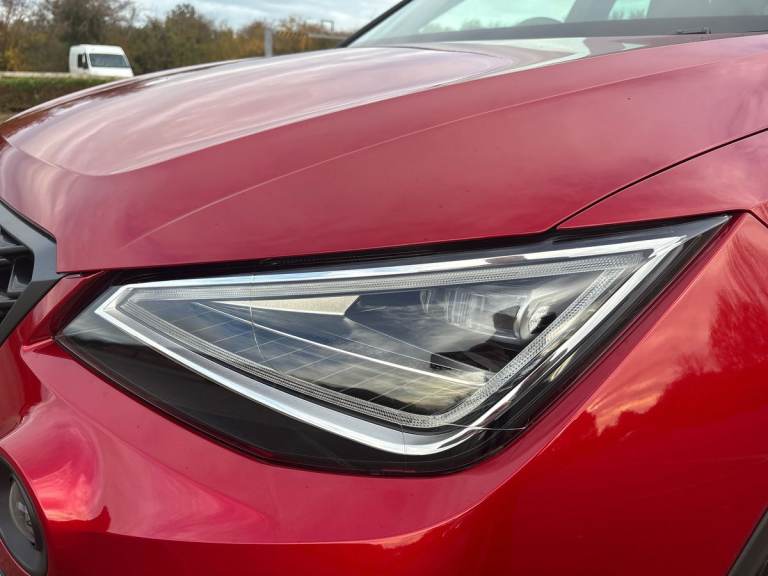 2025 SEAT Arona 1.0 TSI 115 FR Black Edition 5dr Hatchback PETROL Manual