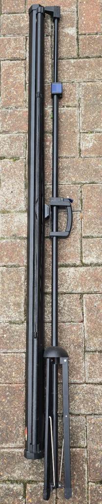 Metroplan Tripod Projector Screen – Great Condition | in Ealing ...