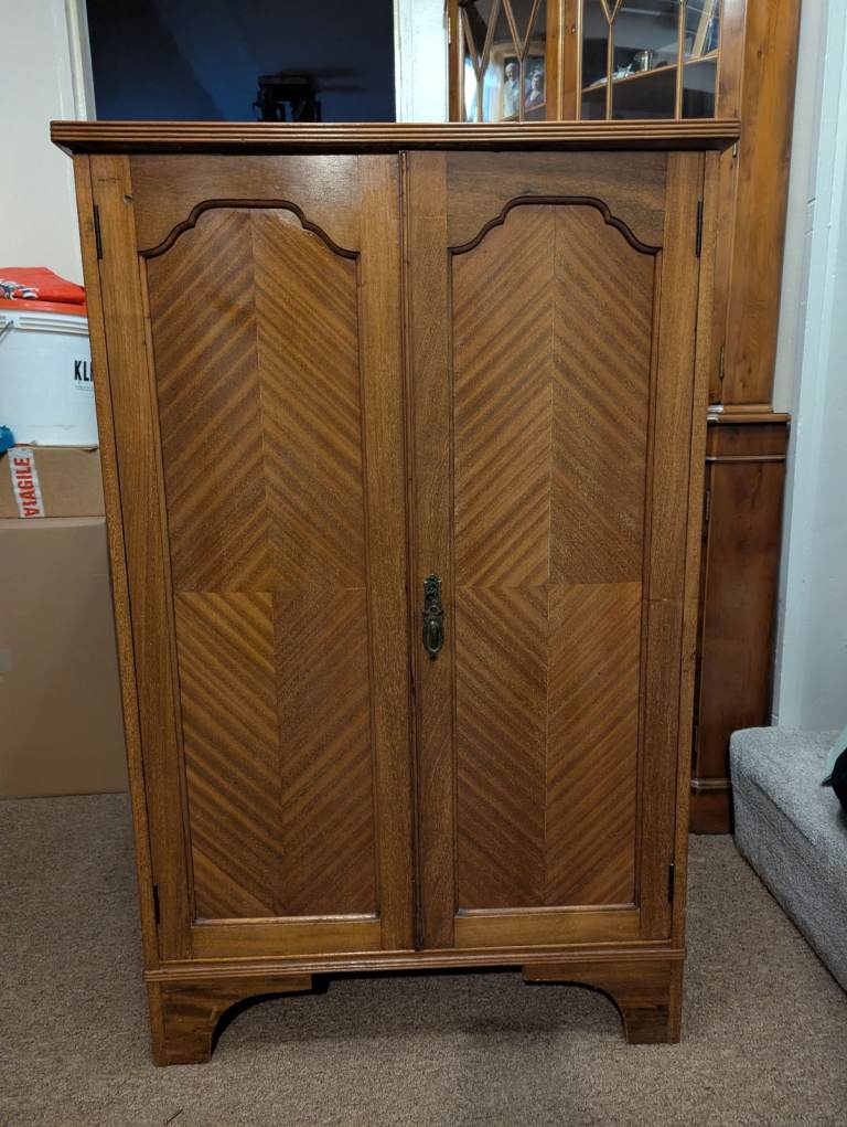 Mahogany cabinet/wardrobe