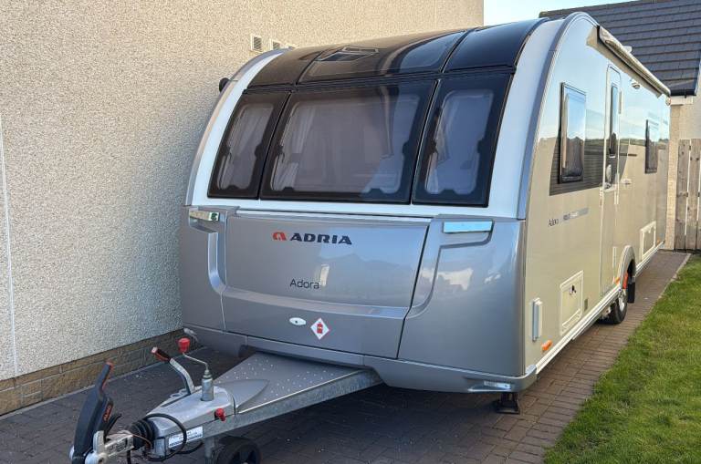 Adria Adora Thames 612UT 4 Berth Fixed bed Caravan 2019
