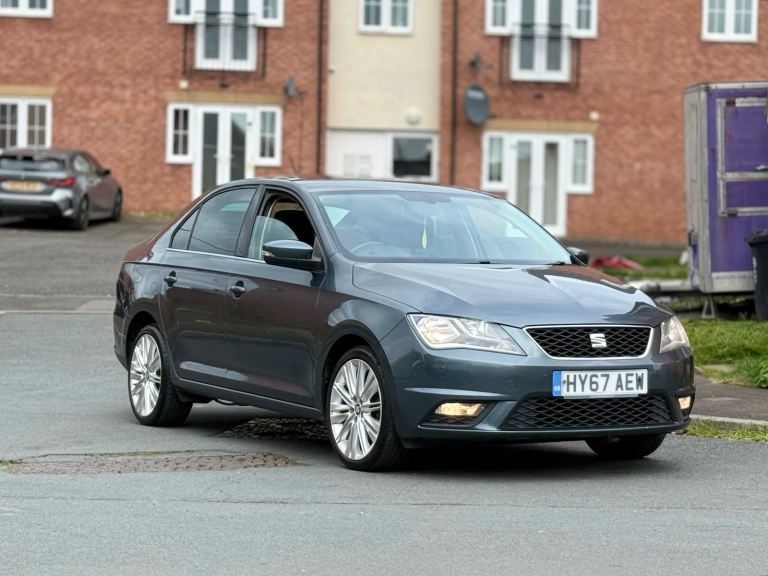 2017 seat Toledo start and drives like new no issues at all 