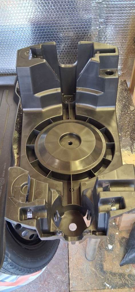 Renault megane mk4 tool carrier