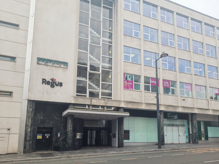Liverpool - L21TS \ Serviced Office with 2 Desks