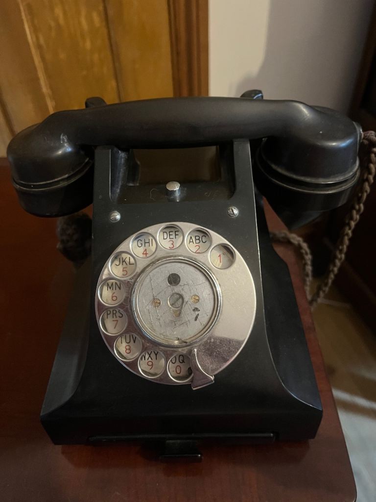 Bakelite phone from 1950s