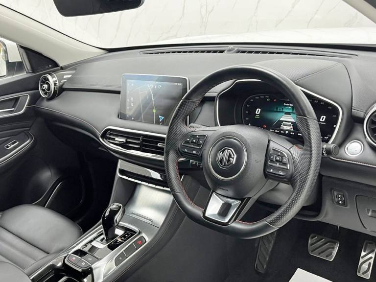 2024 MG MG HS 1.5 T-GDI 16.6kWh Trophy SUV 5dr Petrol Plug-in Hybrid Auto Euro 6 (s/s) (2 ESTATE ...