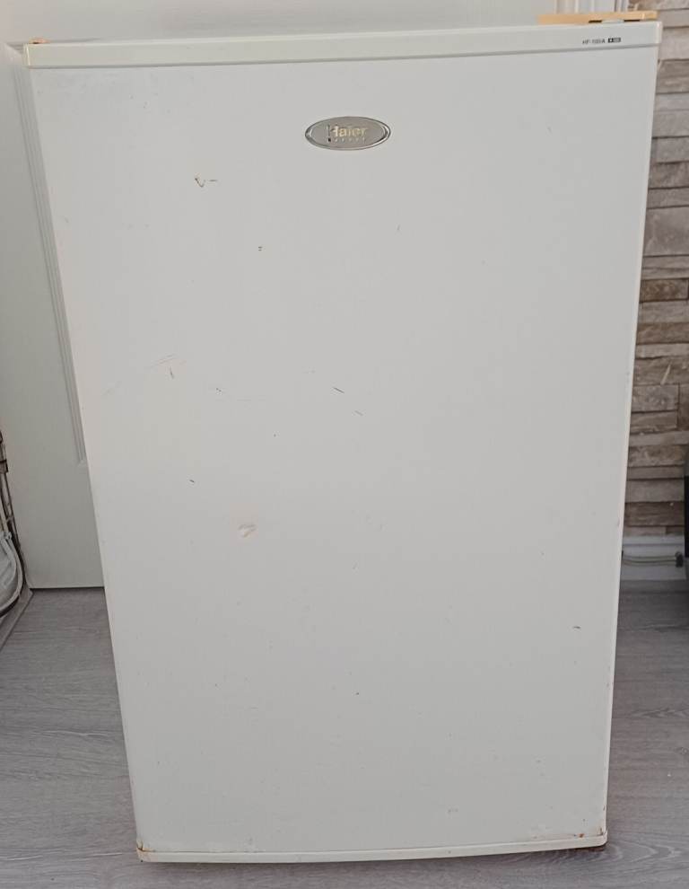 Under counter freezer