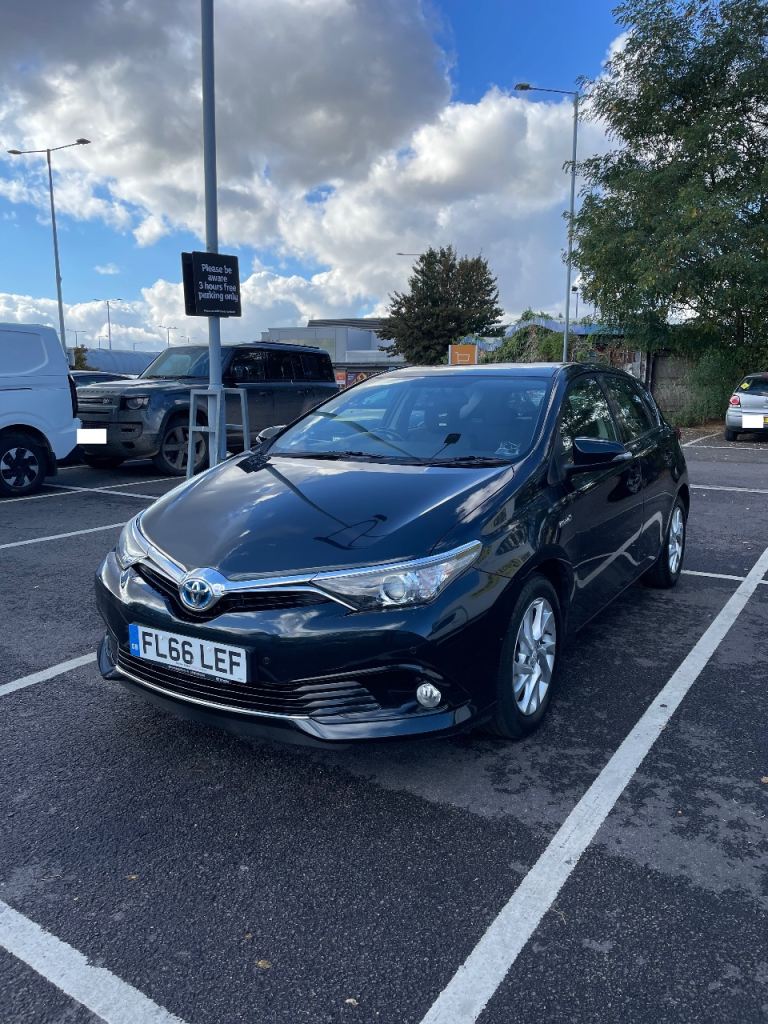 Toyota, AURIS, Hatchback, 2016 (66), VVT-i Hybrid Business Edition CVT, 1798 (cc), MOT Aug 2027
