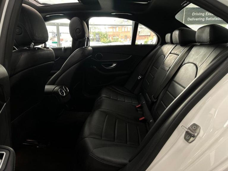 MERCEDES-BENZ C CLASS 2.1 C220d AMG Line (Premium) G-Tronic+ Euro 6 (s/s) 4dr
