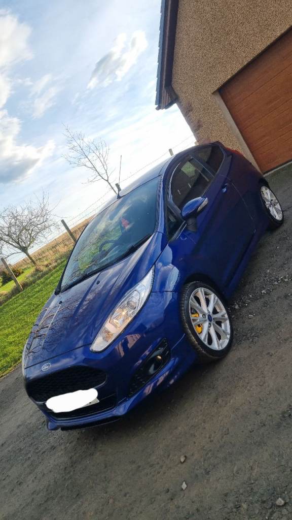 Ford, FIESTA, Hatchback, 2014, Manual, 1560 (cc), 3 doors