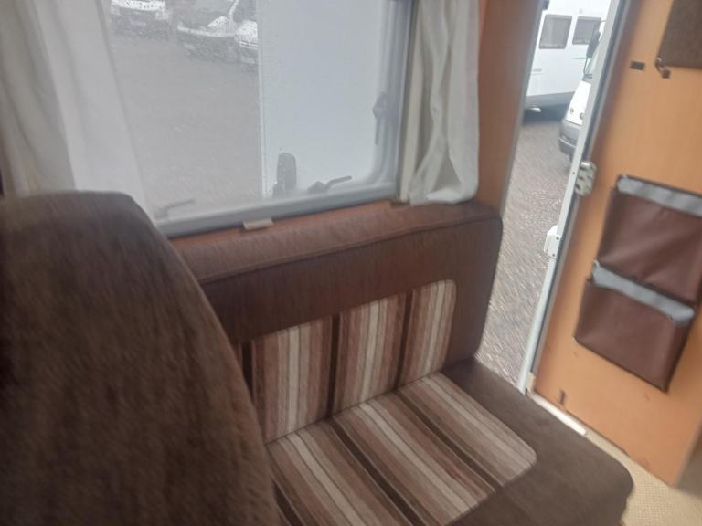 A CLASS PILOTE MOOVEO 6 BERTH 08 PLATE 