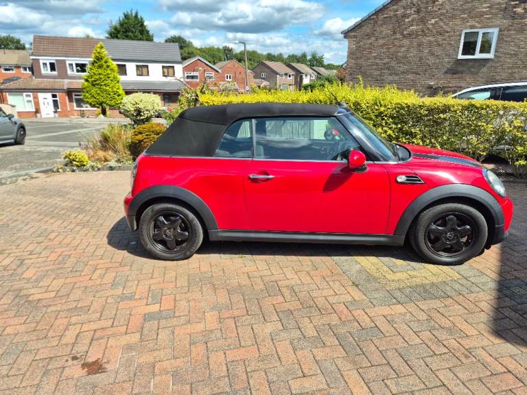 Mini, CONVERTIBLE, Convertible, 2010, Manual, 1598 (cc), 2 doors