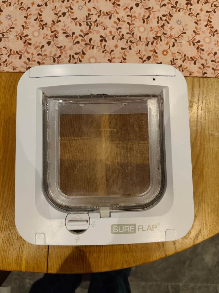 Sureflap SUR001 Microchip cat flap