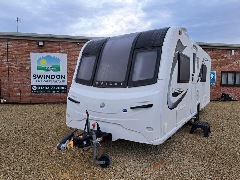 2021 Bailey Unicorn Valencia Black Edition