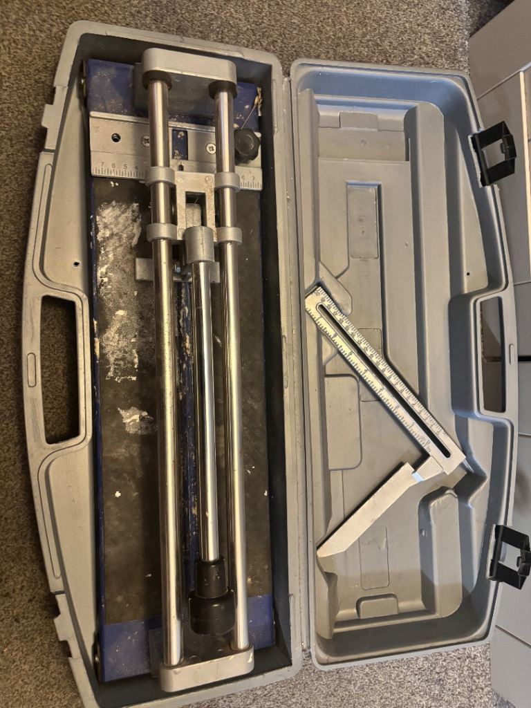 Tile Cutter in Good Working Order with Square Tool
