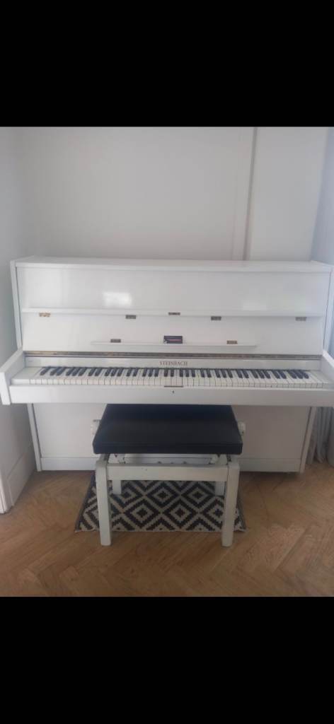 Steinbach White gloss piano