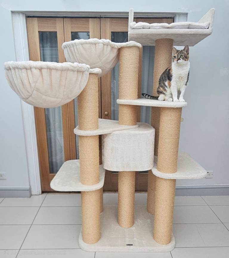 Large Cat Tree (Cat Tree King/RHRQuality)