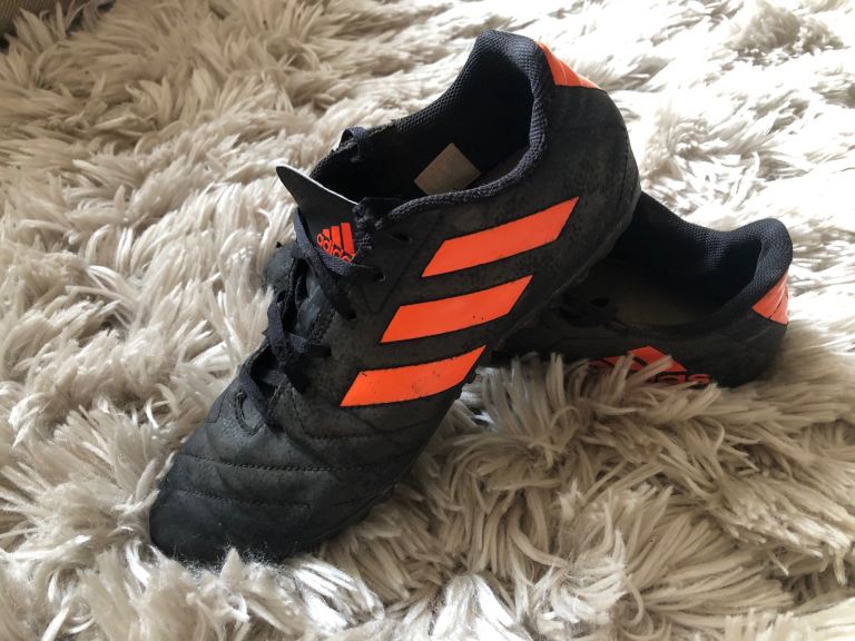 Adidas football shoes/trainers size 5/6