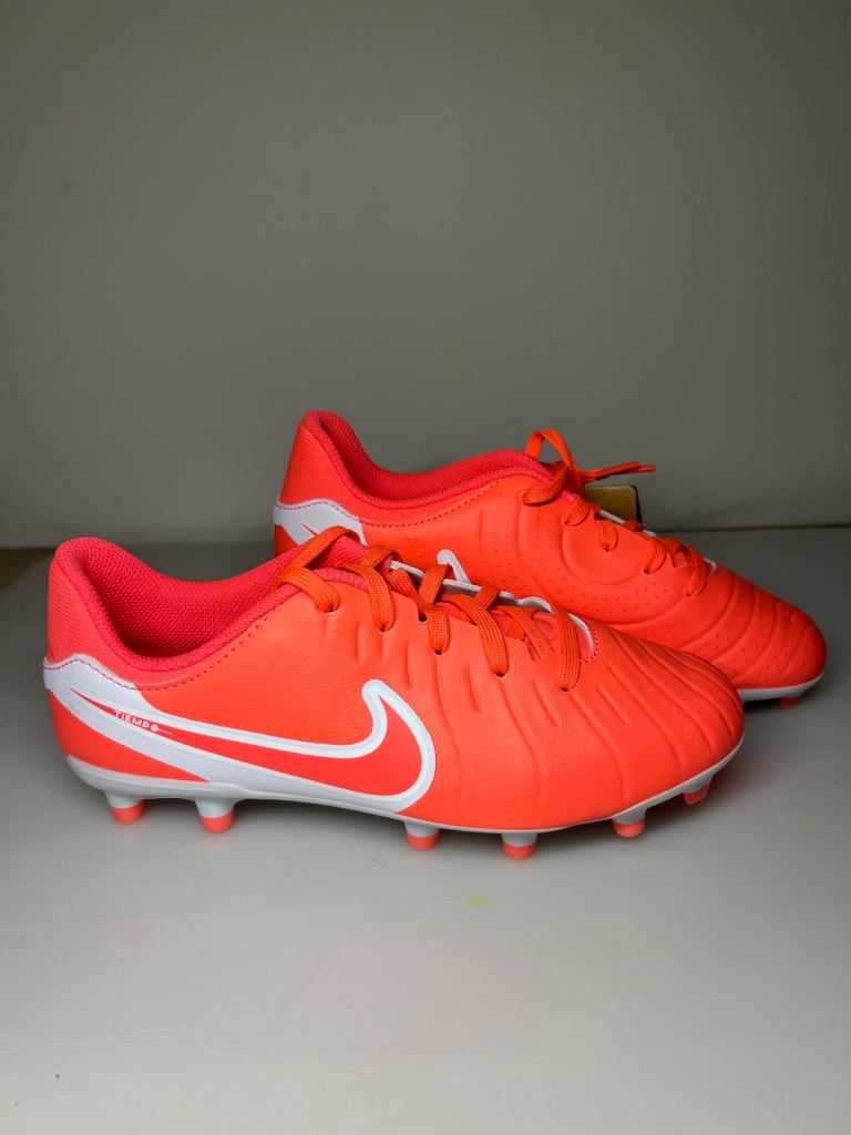Brand new Nike football boots size 4 